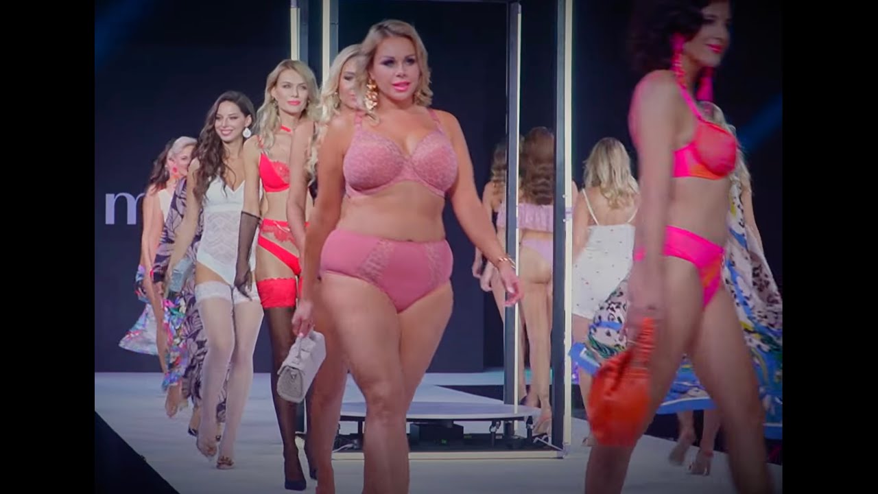 Pokaz mody, bielizny, najlepszych marek bieliźnianych. "Salon Bielizny" w Łodzi 2023r. / modelki