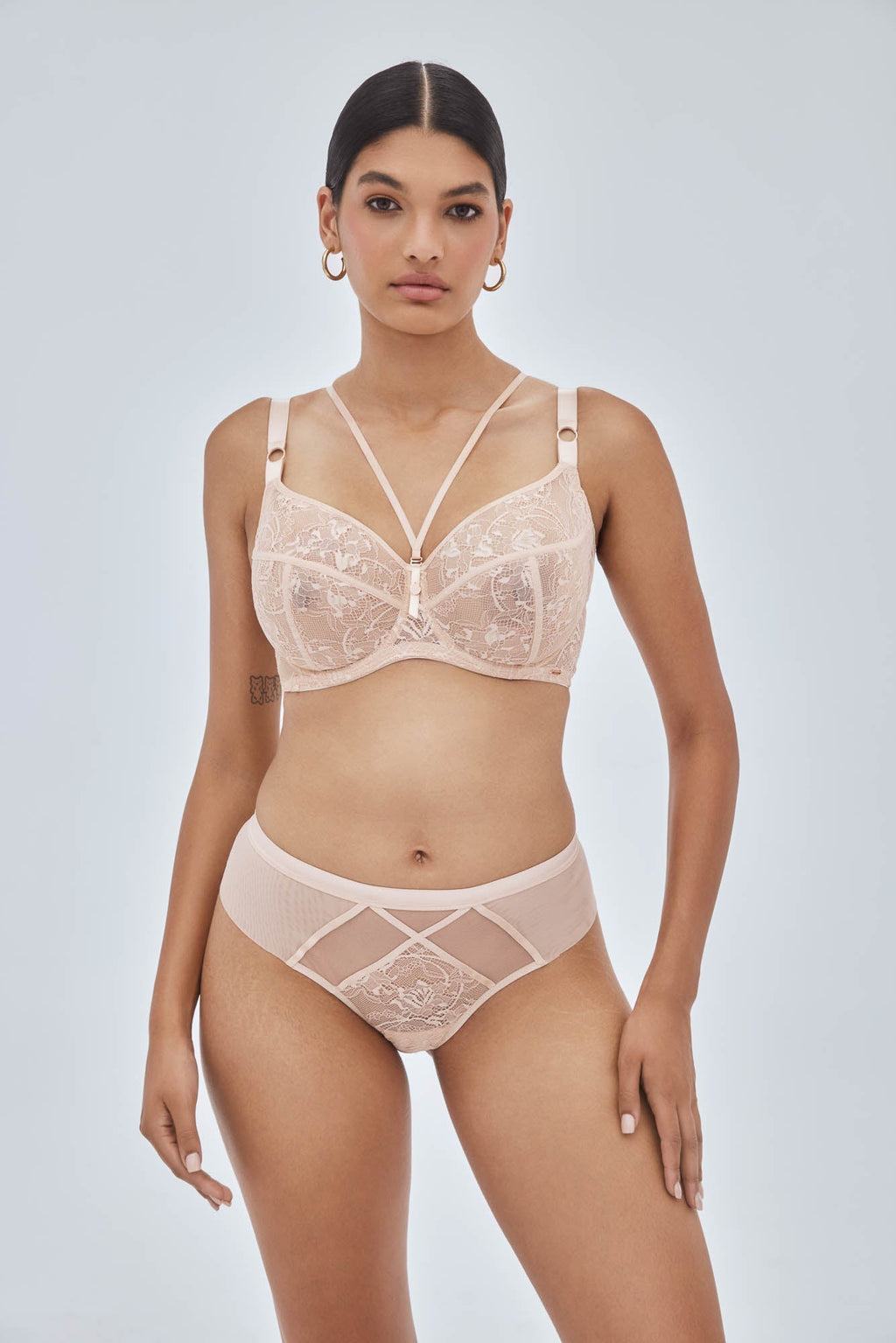 Alles Chiara Majtki Brazyliany