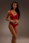 Axami V-9698 Majtki Stringi, koronowe, czerwone, damskie, bielizna